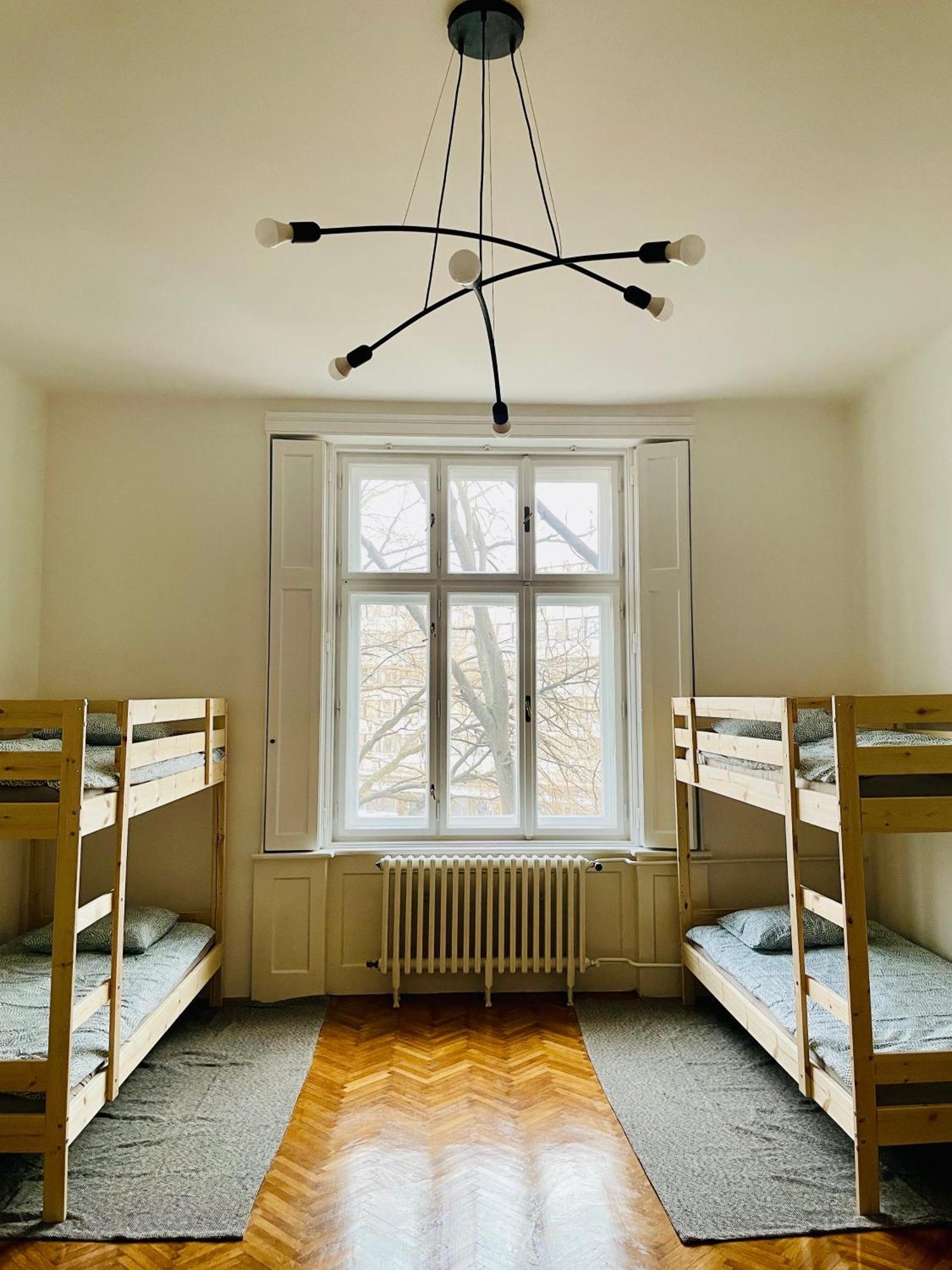 Hostel Green World 노비사드 외부 사진